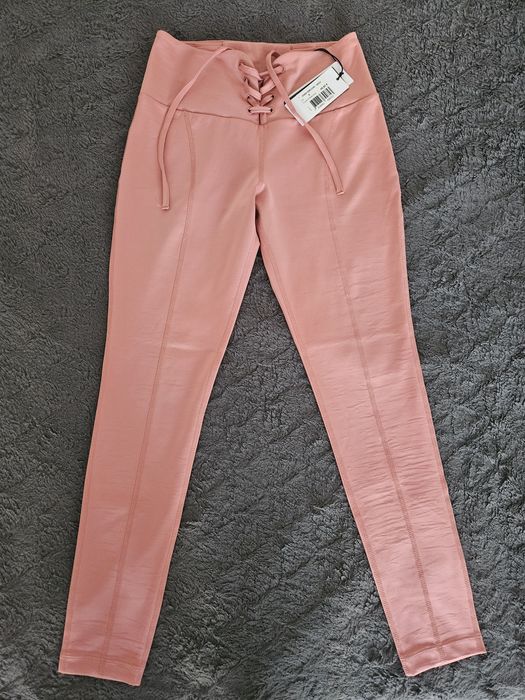 Pantaloni sport Guess