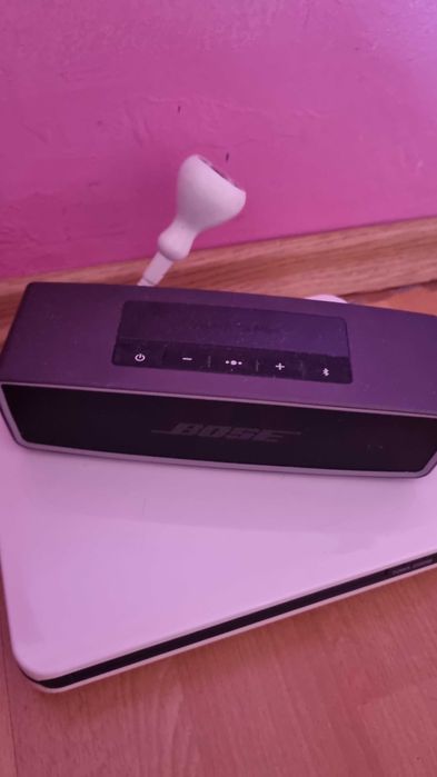 Bose soundLink  mini ,Bluetooth колонка на батерия( зареждаща се]