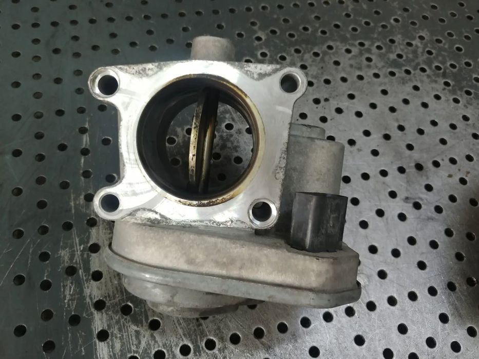 Clapeta acceleratie 1.7 cdti z17dth opel astra h astra g corsa c meriva  8973002311