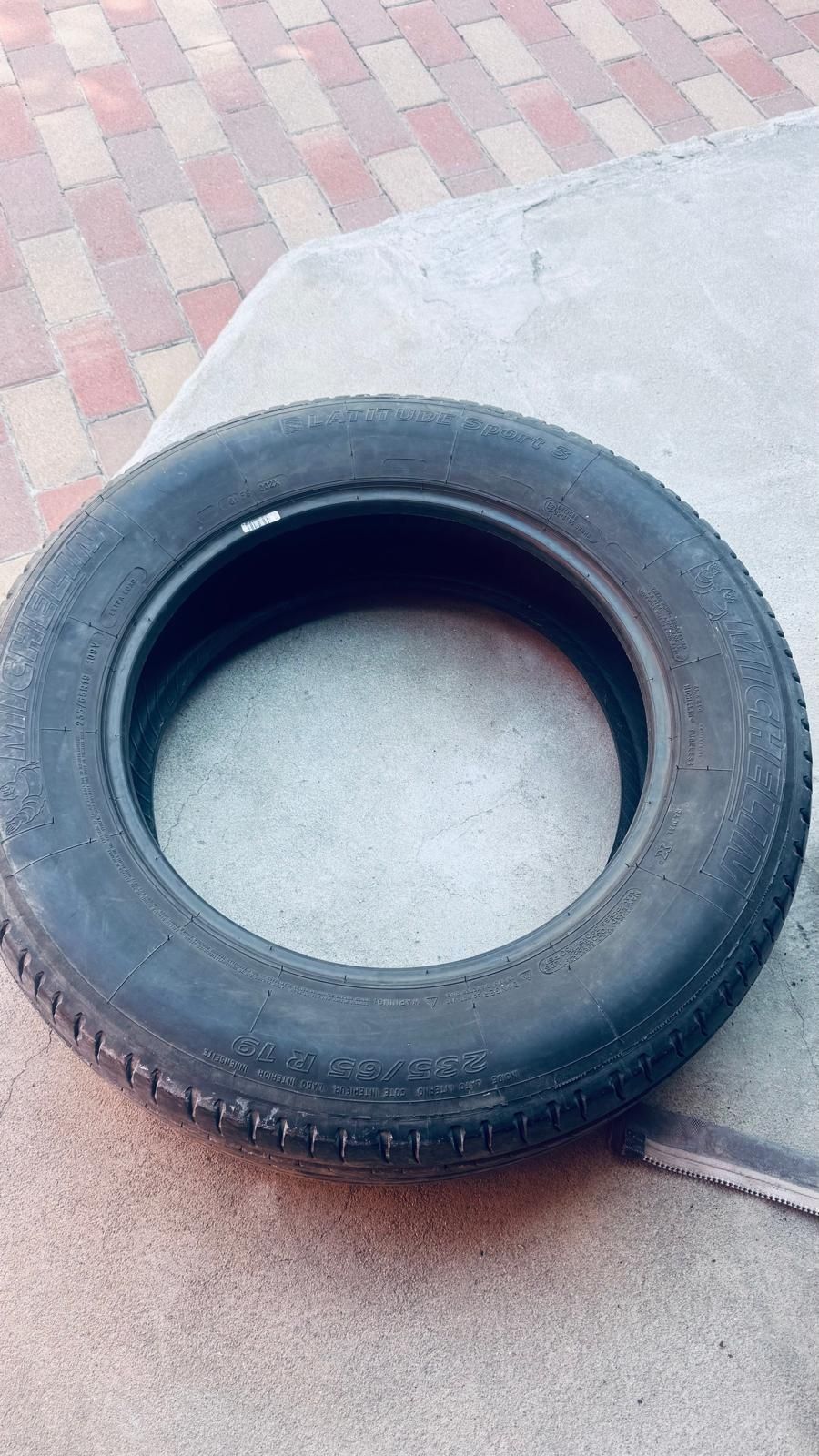 Anvelope Michelin Latitude 235 65 R19