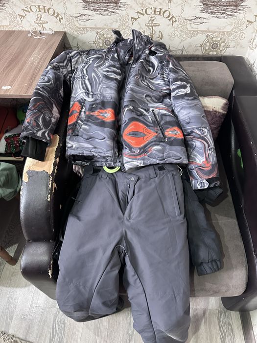 Продам лыжный комтюм