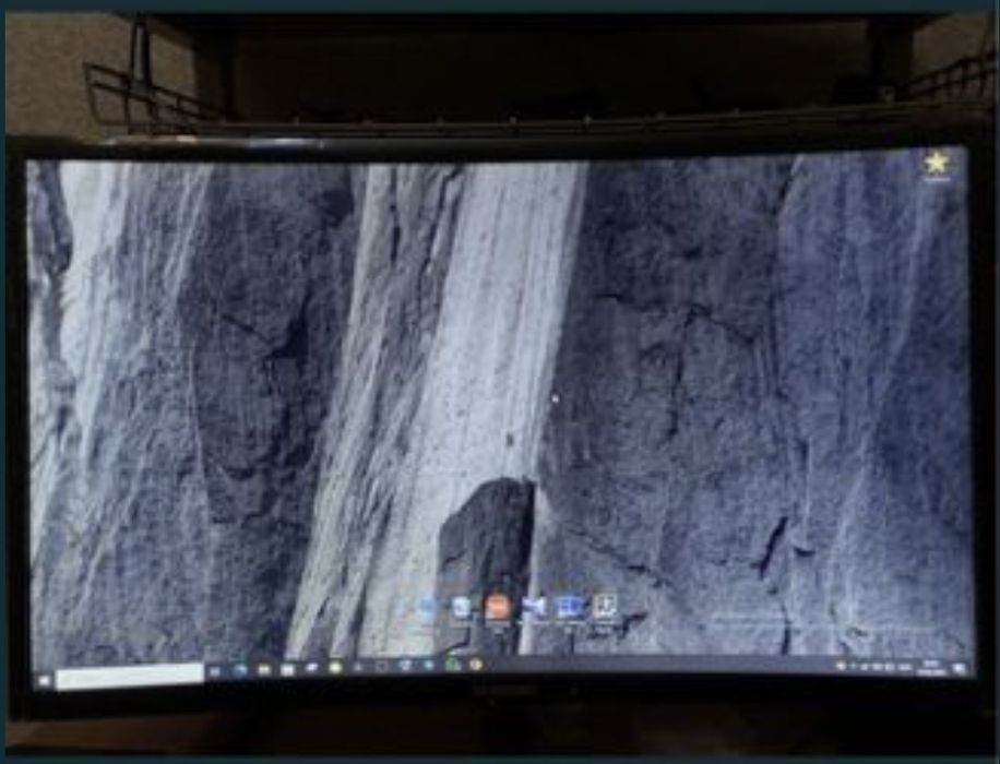 Монитор в хорошем состоянии