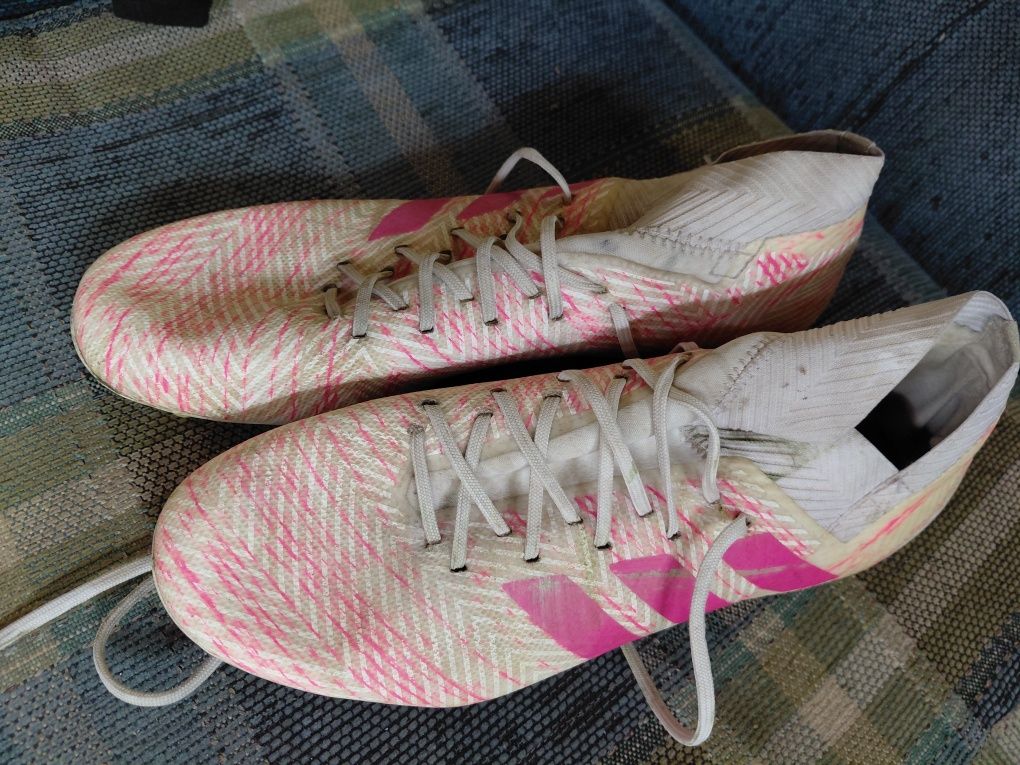Продавам Бутонки Adidas Nemezis