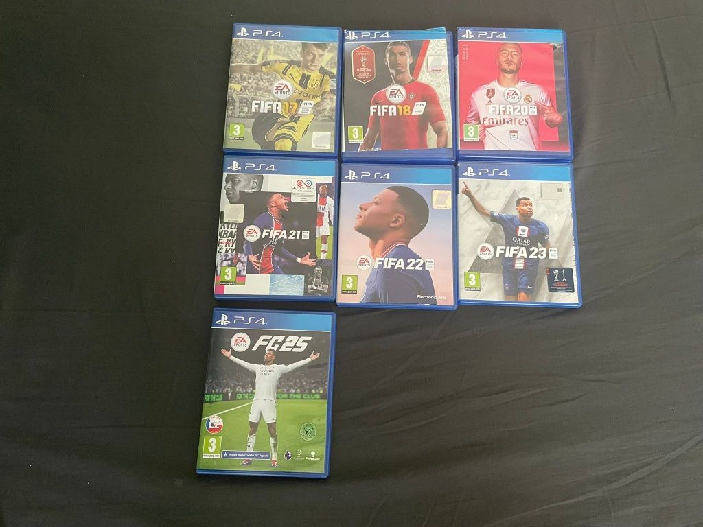 PS4 slim cu controller FC Barcelona,suport și 15 jocuri - FIFA 2025