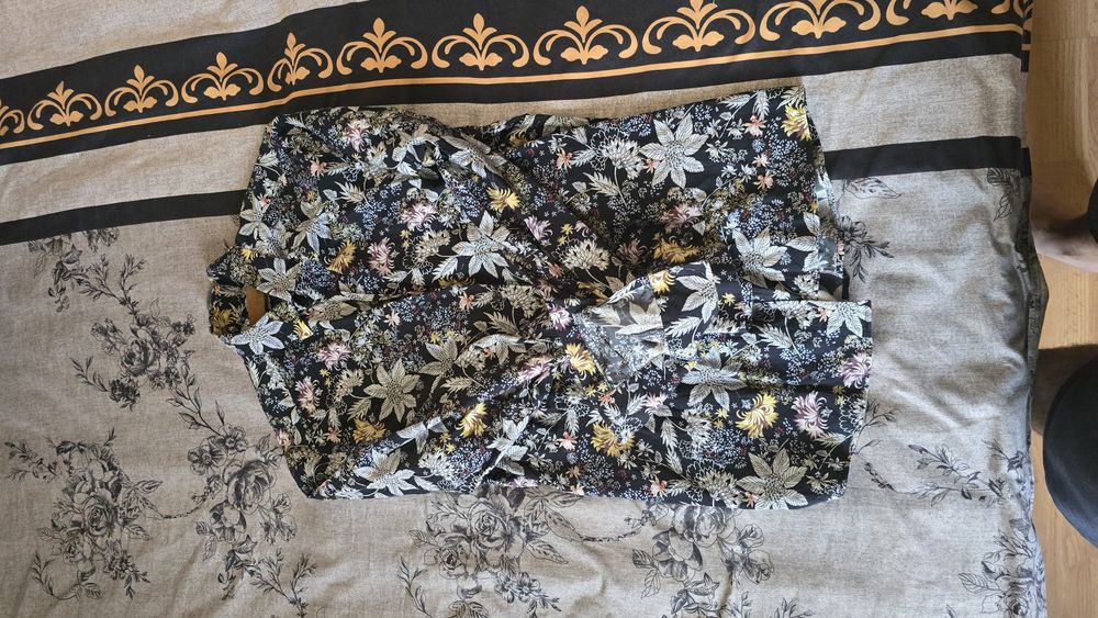 Camasa de ocazie cu model floral, marimea L