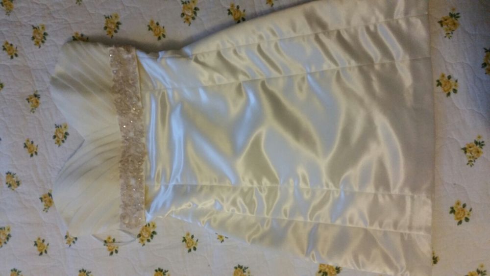 Rochie mireasa cu trena detasabila