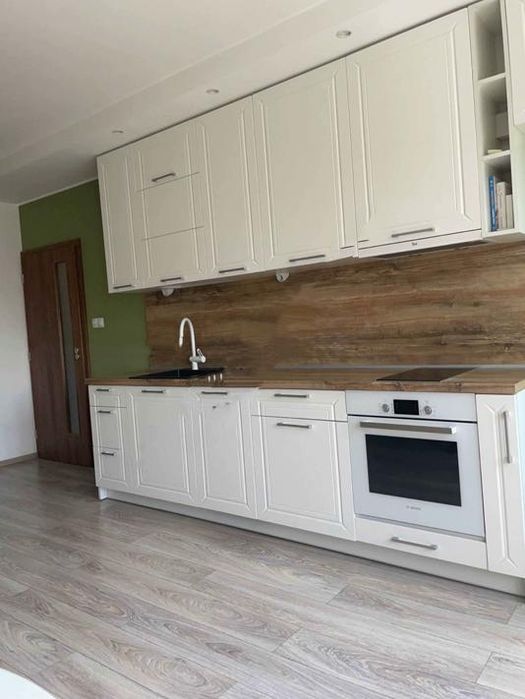 Продава се Тристаен апартамент в София, Дружба 2 - 84 кв.м за 2381 €/кв.м - Снимка #1