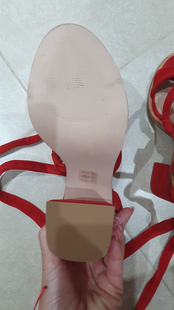 Дамски сандали на ток, червени, естествен велур, нови, размер 37