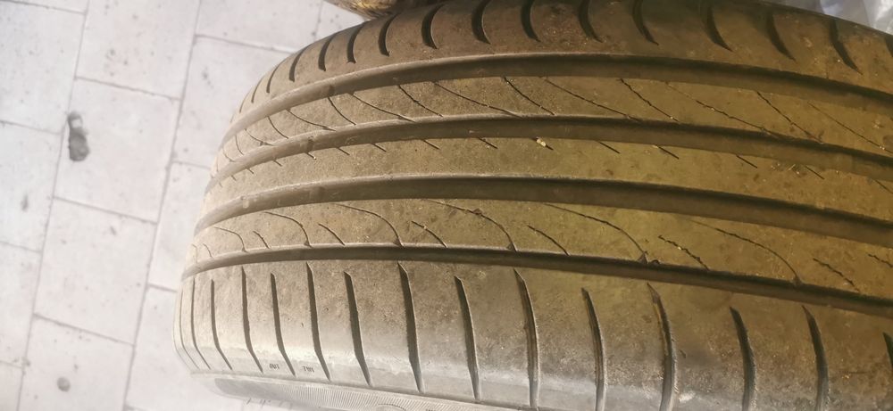 Летни гуми 235 50 18