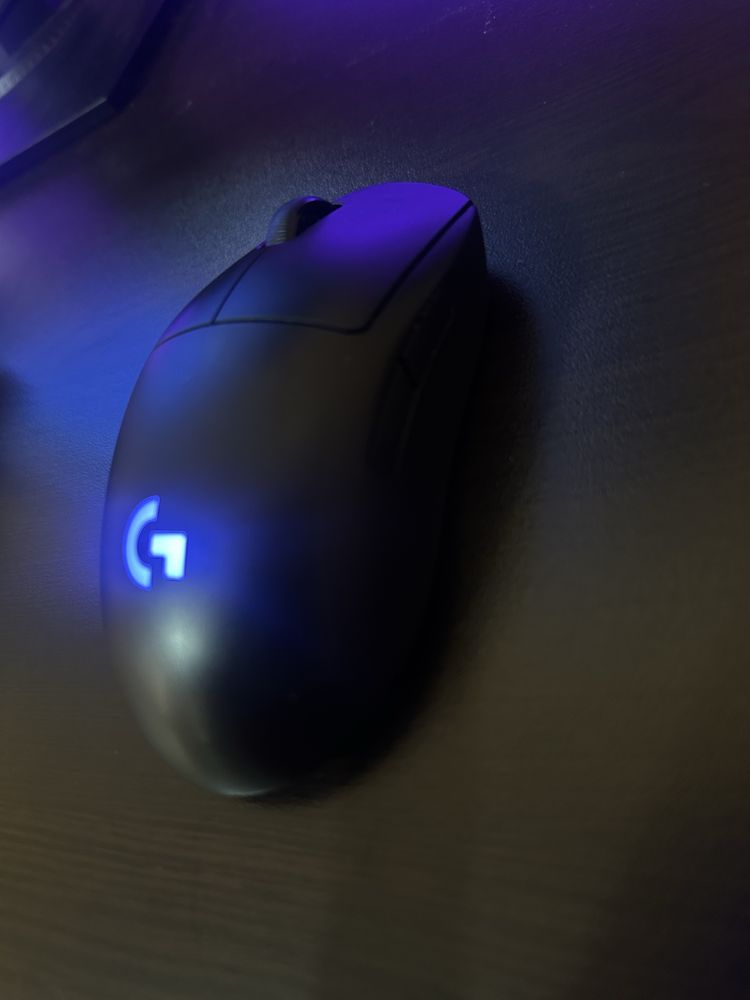 Logitech G Pro lightspeed геймърска мишка