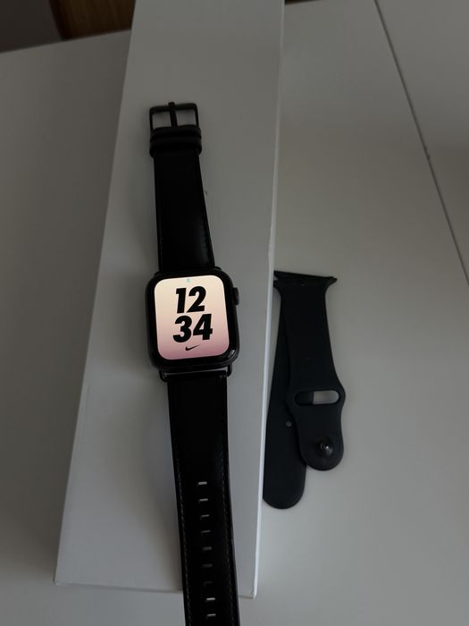 продаю  часы apple watch 5 series