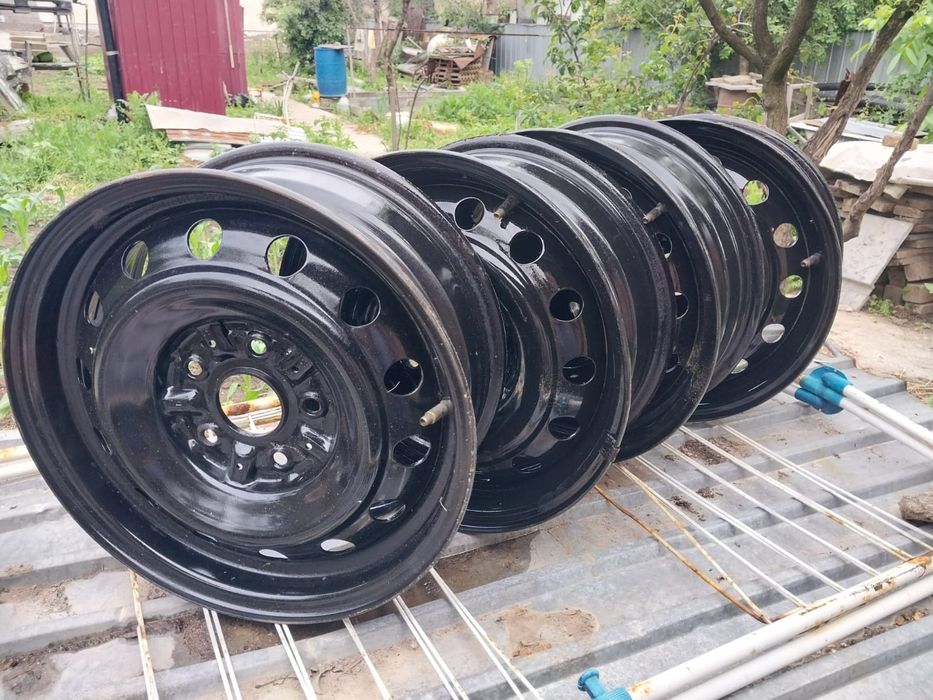 Диски на машину тойота