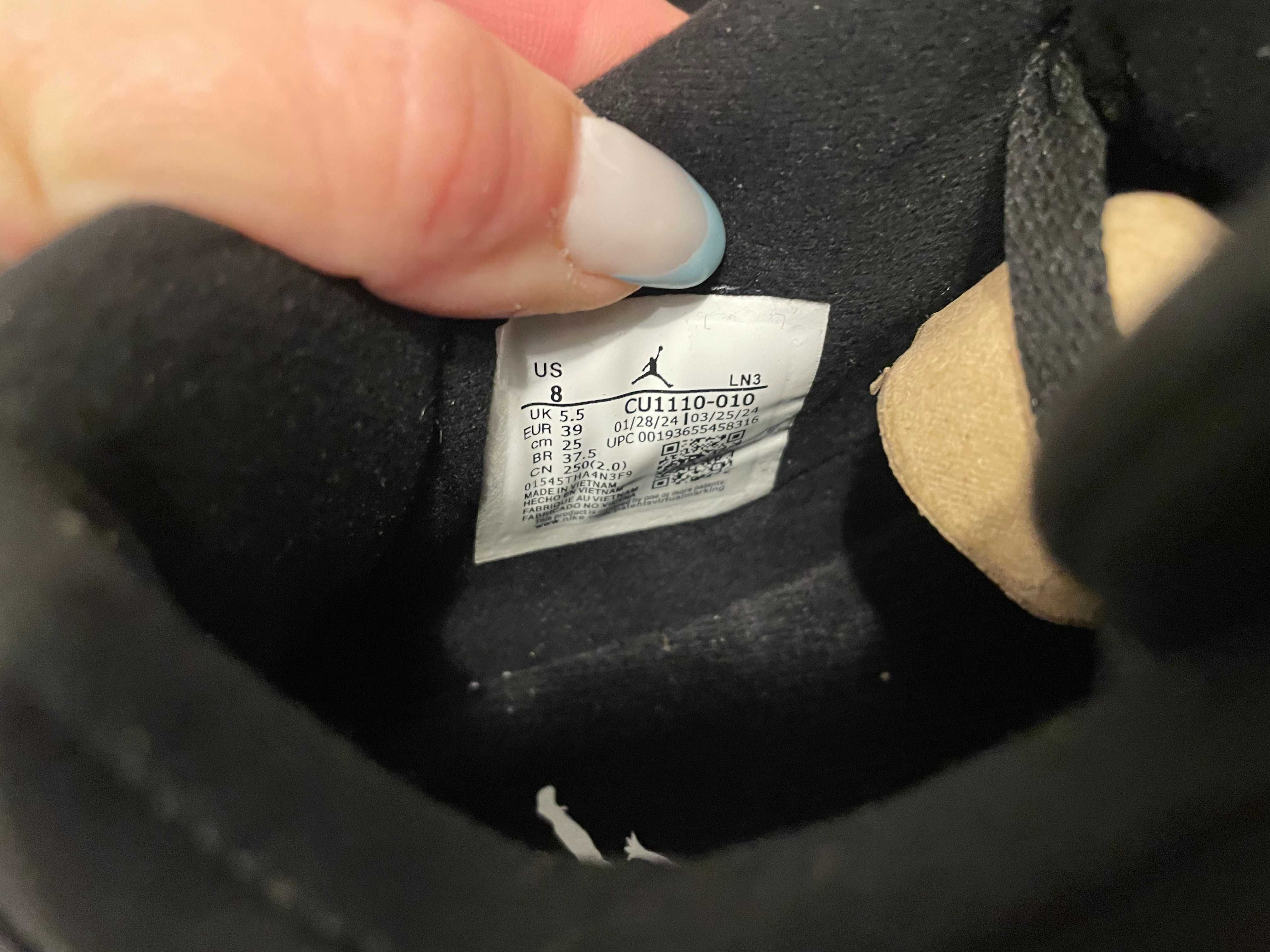 NIKE Air Jordan 4 Retro "Black Cat 2020" sneakers nr 37,5 si 39