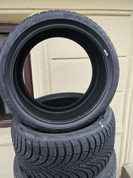 Anvelope de iarnă noi 255.35.19 dot 2025