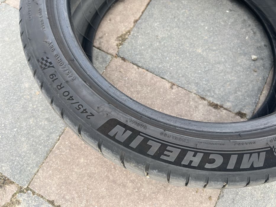 Anvelope Michelin pilot sport 4 ZP 245/40/R19 98Y