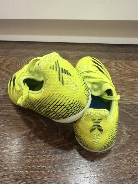 Футболни обувки калеври Adidas размер 35