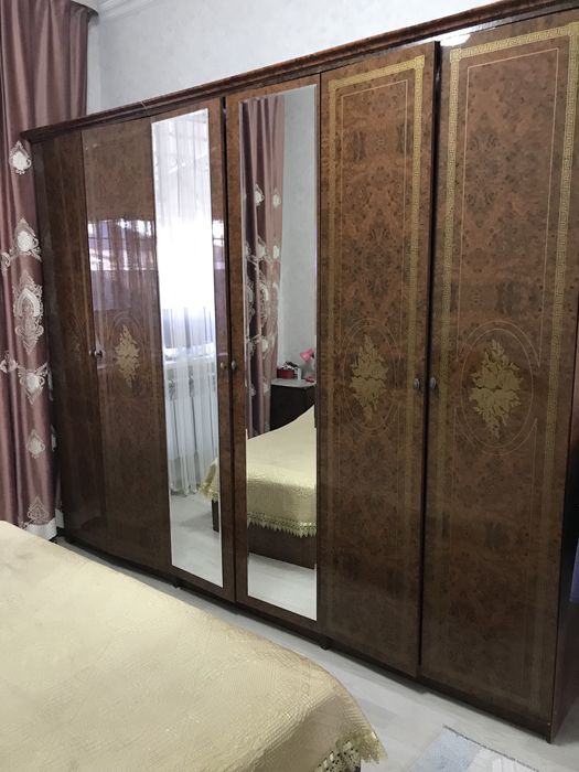 Продам спальный гарнитур хорошего качества