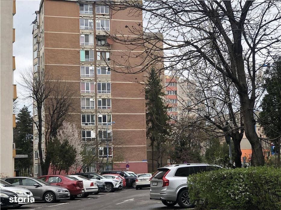 Apartament De 3 Camere La Pret De 2 Camere | Grivitei - Tudor Vladimir