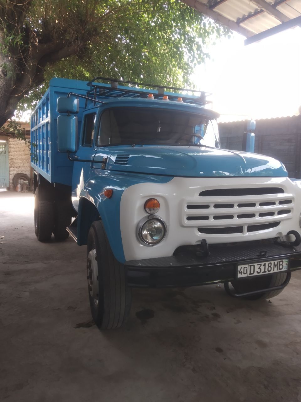 Zil 130 sotiladi