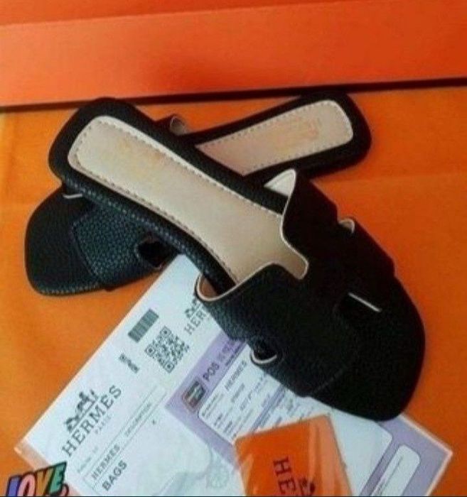 Papuci damă/șlapi,import Italia, diverse mărimi,saculet, etichetă