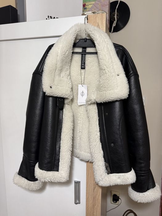 Ново Stradivarius Limited Edition двулицево яке