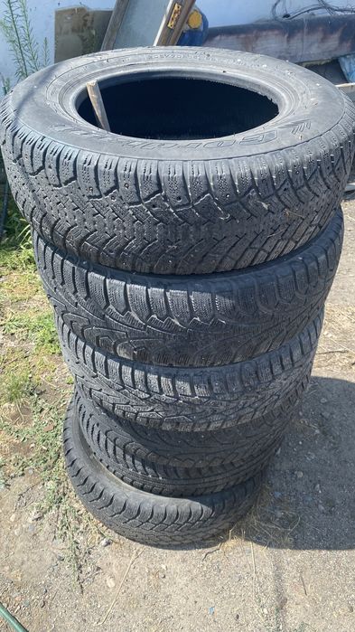 Все сезонная резина 205/70/15
