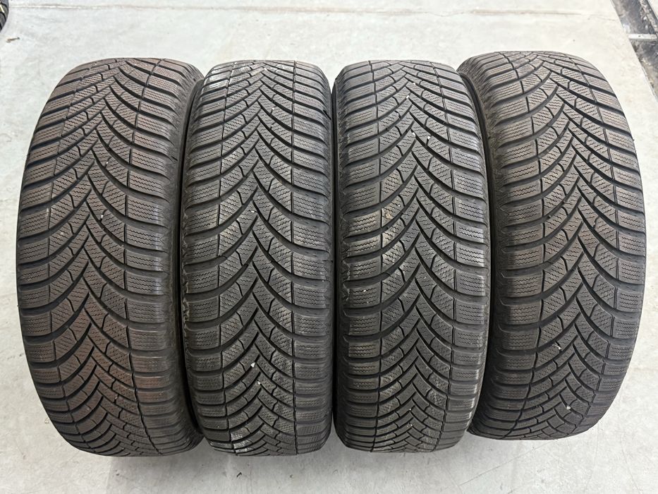 Зимни гуми 205/60/16 дот:22