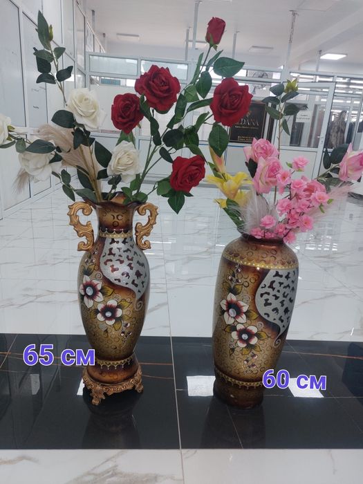 Продам Б/У комплект напольные вазы.