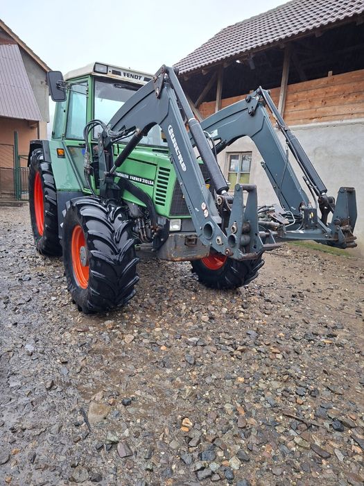 Fendt Farmer 310 LSA cu încărcător frontal