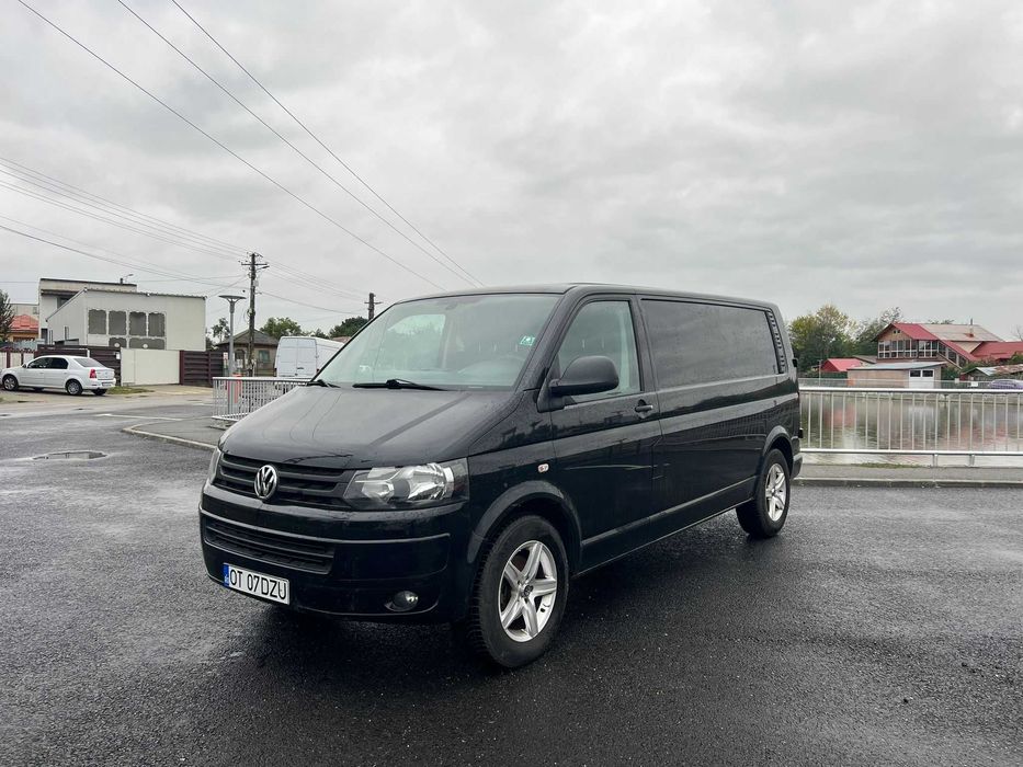 VW Caravelle T5 DSG 3 locuri 140HP 2010
