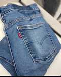 Blugi Levi’s dama