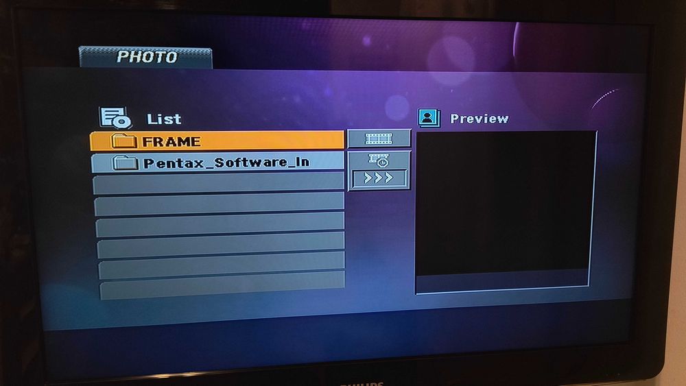 DVD плейър LG DP132
