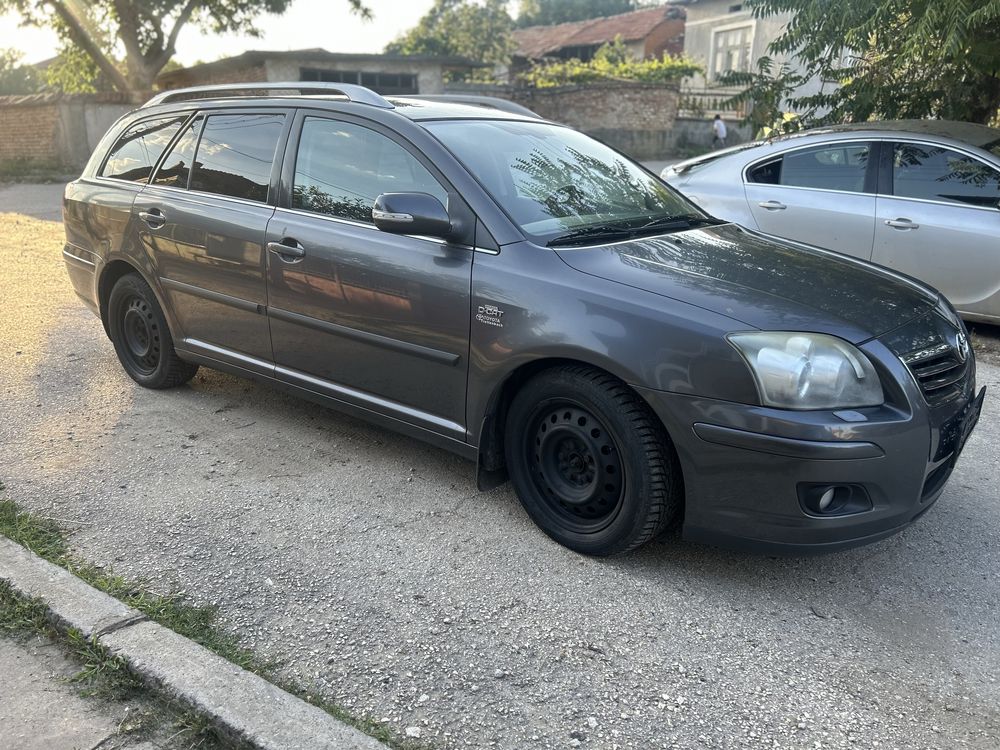 Тойота авенсис 2,2 д-кат 177кс на части/Toyota avensis 2,2 d-cat 177ks