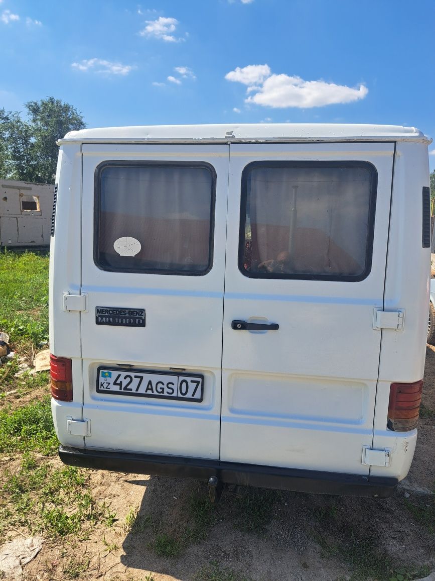 Продается мерседес мб 100