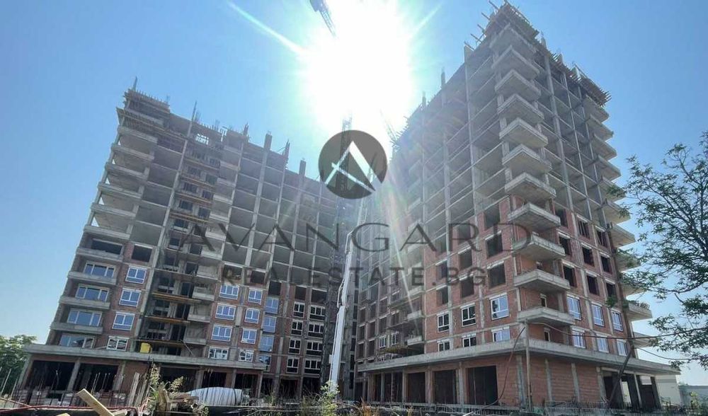 Продава се Двустаен апартамент в Пловдив, Кършияка - 66 кв.м за 1250 €/кв.м - Снимка #1