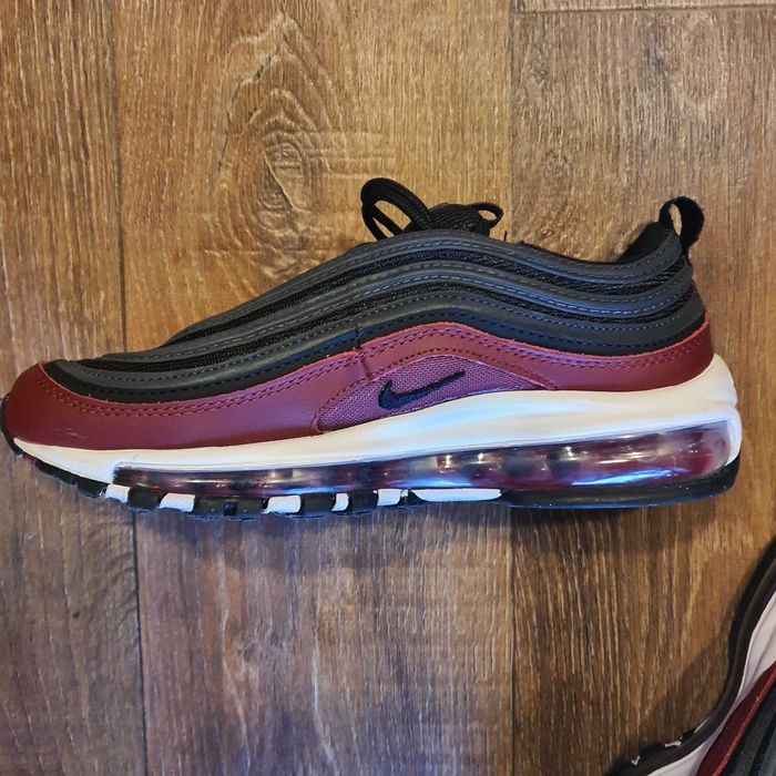 NIKE НОВИ само пробвани