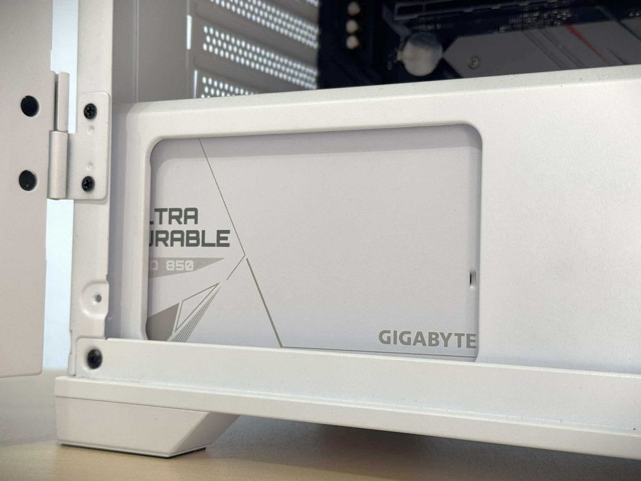 Бартер!Ryzen 7 5700X3D / 32GB Ram / 1TB SSD / RTX 2070 SUPER ROG STRIX