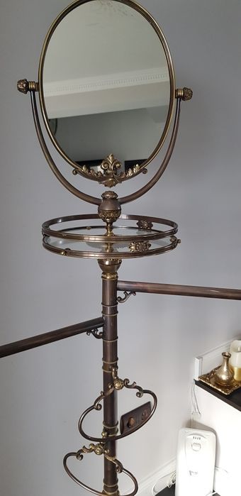 Suport din bronz pentru baie