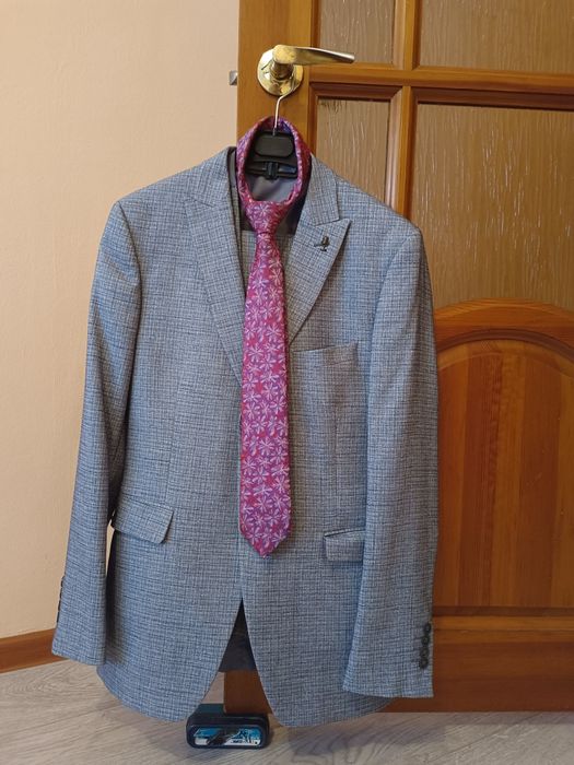 Продам костюм двойка