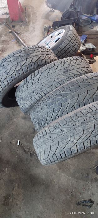 Шины  зимние  R 16