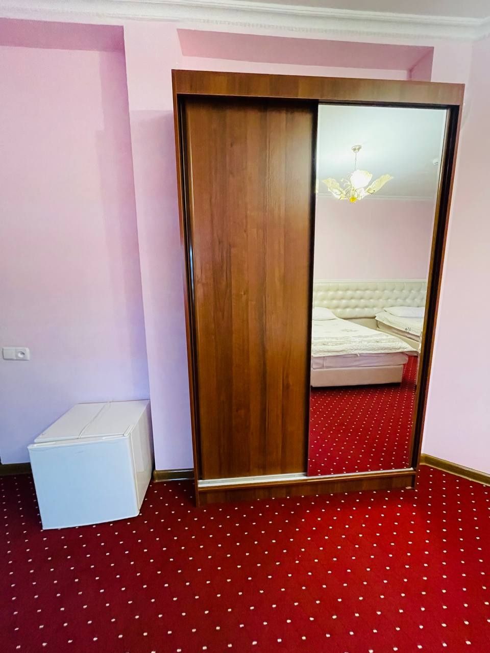 Мы готовы к празднику. Отель Бухара с бесплатным бассейном