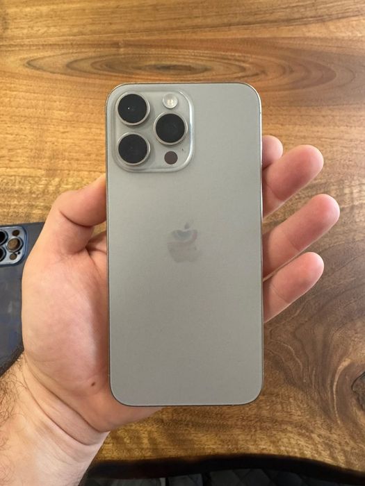 Iphone 15 Pro Max 256 Natural Titanium + слушалки