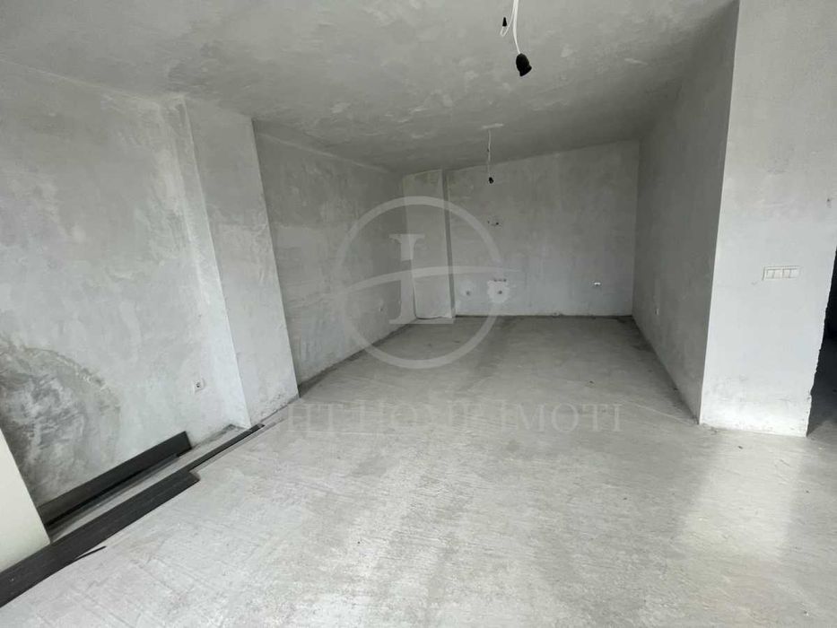 Продава се Двустаен апартамент в Пловдив, Кършияка - 125 кв.м за 1120 €/кв.м - Снимка #1