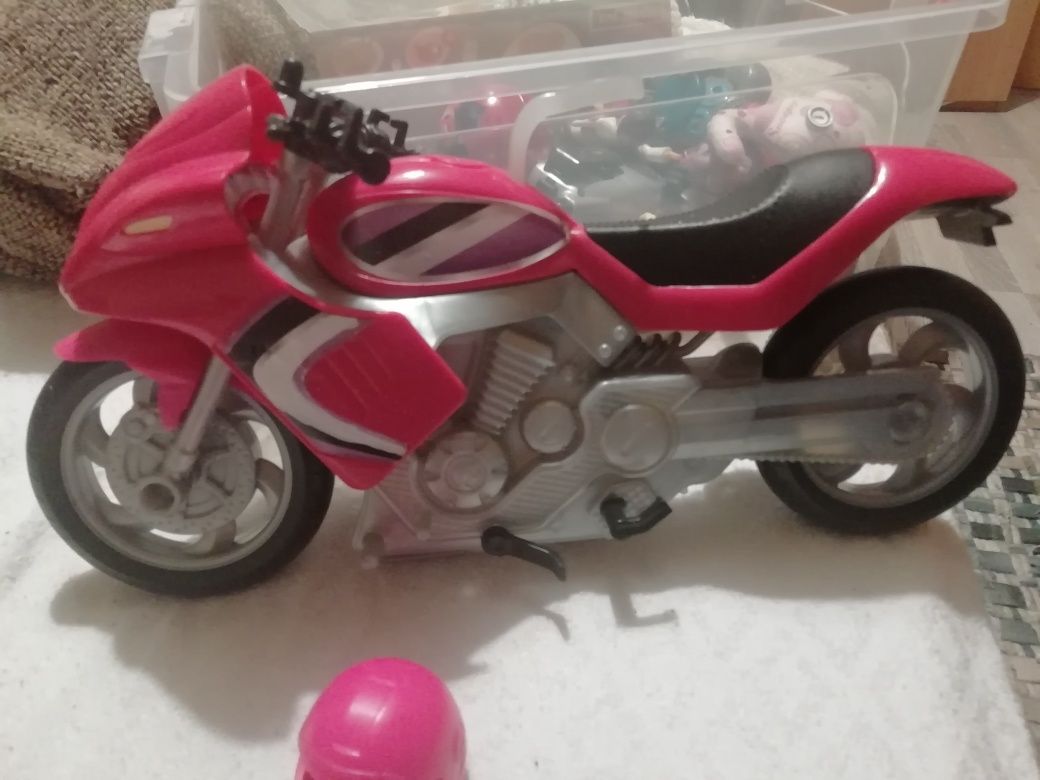 Motocicleta Barbie