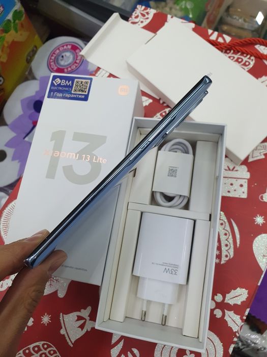 Xiaomi Mi 13 Lite 12/256Gb продам