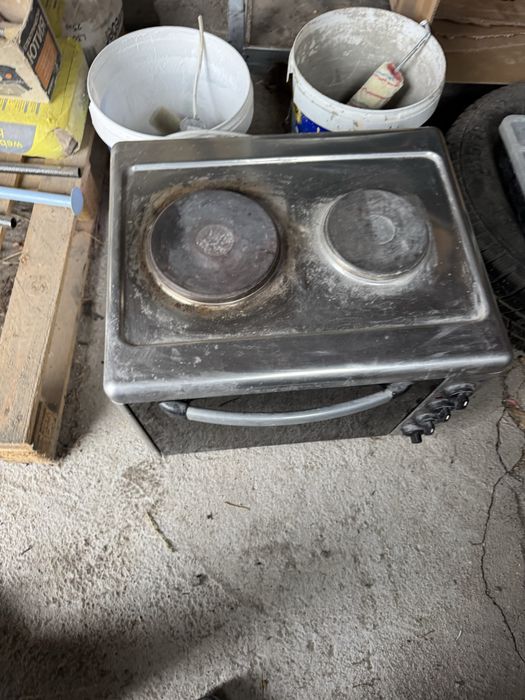 Фурна със котлони 30лв