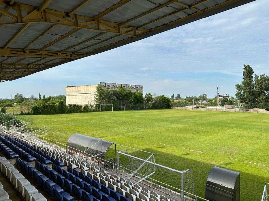 Vanzare la licitatie STADION și Sala de Sport - Galati