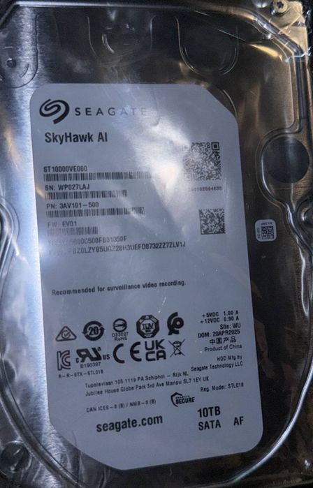 Жесткие диски 10TB skyhawk ST10000ve000 ОРИГИНАЛ в Количестве