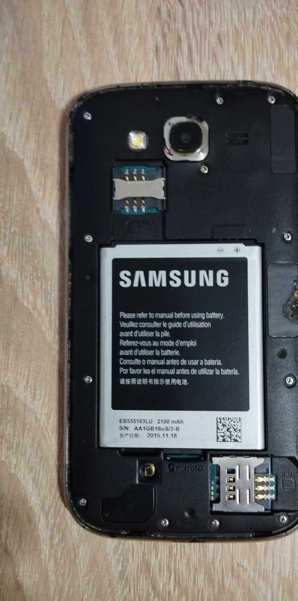 Vând Samsung Galaxy Dual SIM