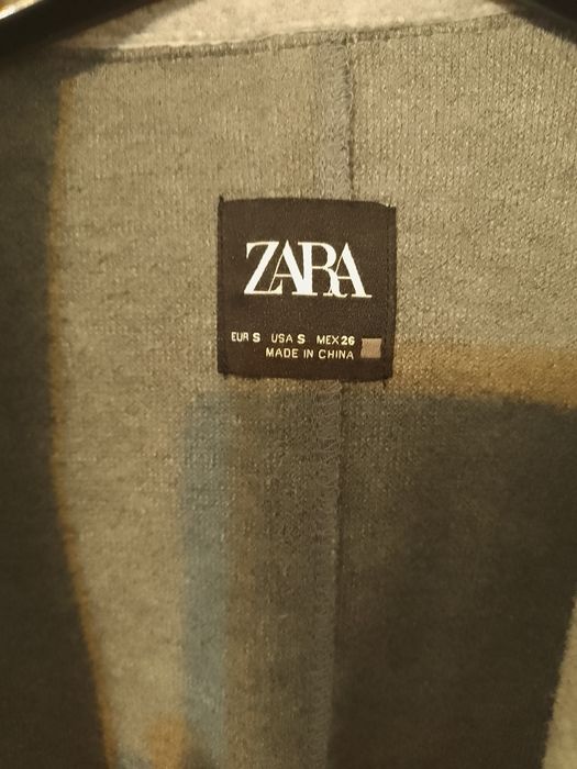 Palton dama Zara mărime S din lână ca nou